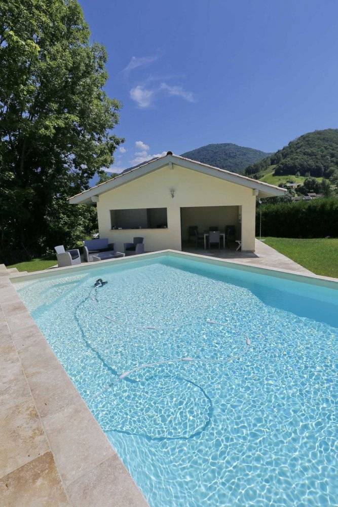 Pool House (2)
